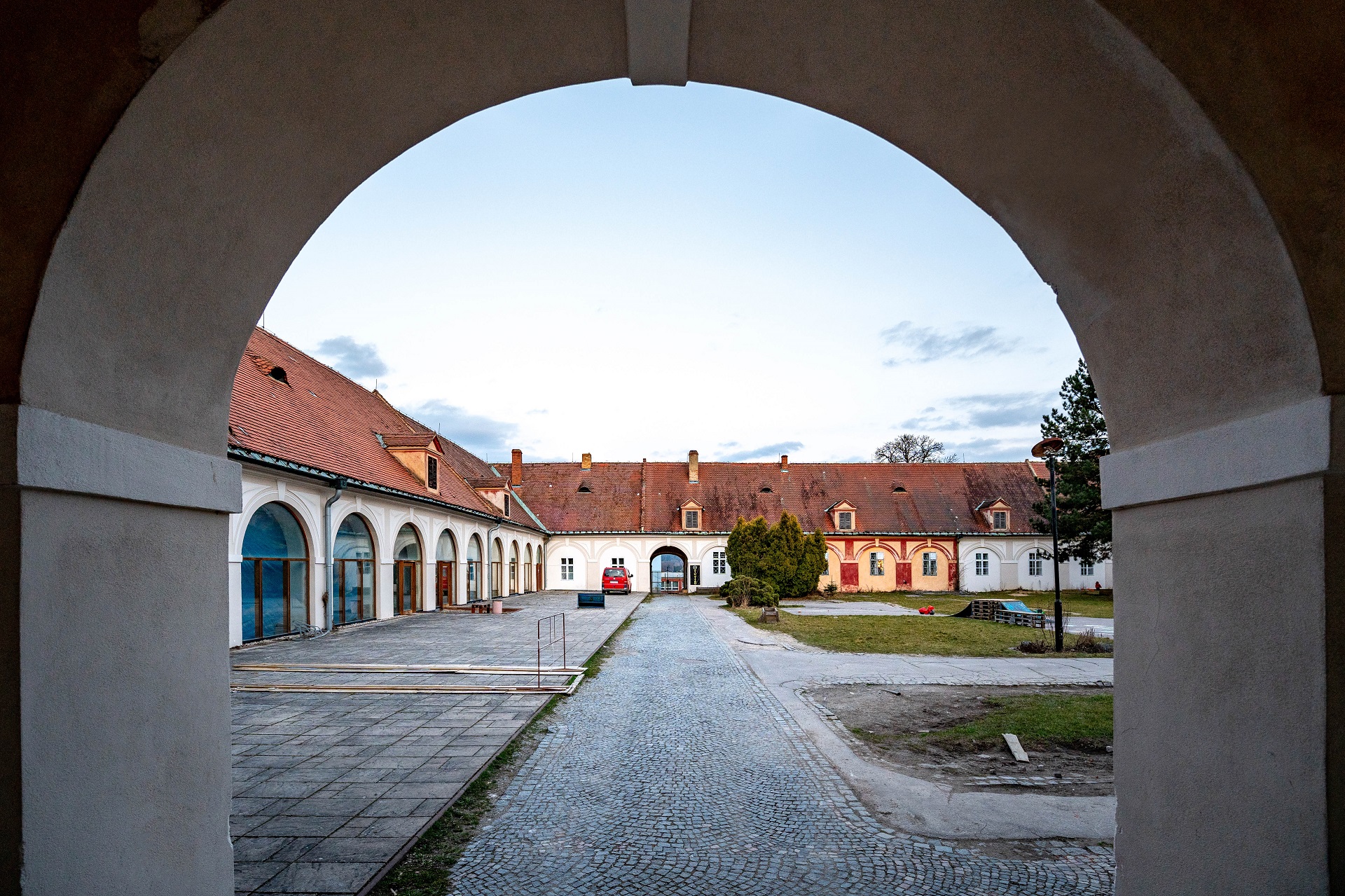 Panský dvůr